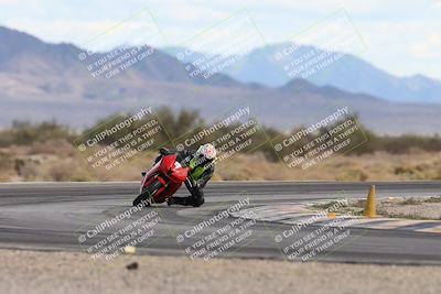 media/Nov-16-2025-Race Pace (Sun) [[8c5fa54630]]/Non Verified Riders (1st 20 Minutes)/5-Turn 15 (110pm)/